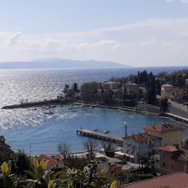 Apartmani Banina, hotel u gradu Ika