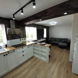 1 bed flat by river Thames