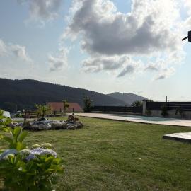 Ceranzos 61B Pool Beach House、Joveのホテル