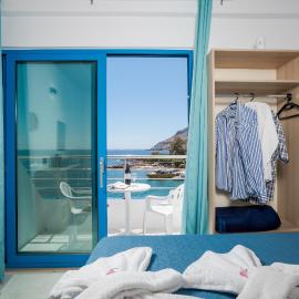 Loutro में, होटल Finikas Resort Sfakia - Seaside Rooms