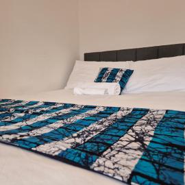 Double Room in a shared 4 bedroom family home in Broomfield – hotel w mieście Chelmsford