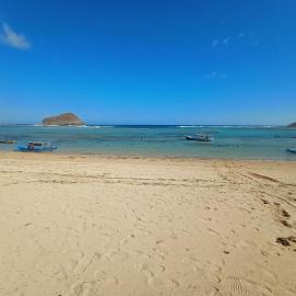 wide view house, hotel in Kuta Lombok
