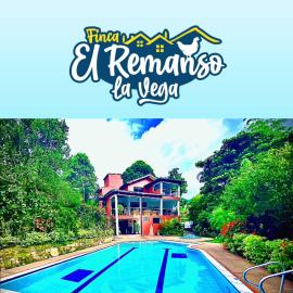 Pool Suite Finca El Remanso La Vega, hotel in La Vega