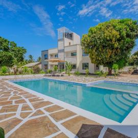 Marahaba Holiday Suites First Floor 1BR 5 Min Drive to Diani Beach