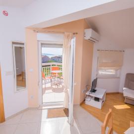 Villa Diva Apartments โรงแรมในคาชเตลา