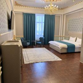 Hotel Madonna SPA โรงแรมในKaskelen