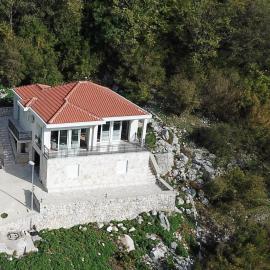 Villa Smokovac, hotel di Risan