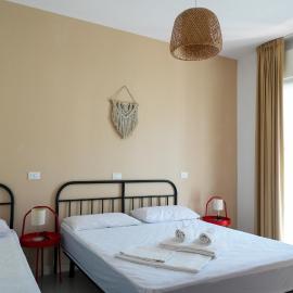 Dainese Apartments, Casa Ester, готель у Лідо-ді-Єзоло