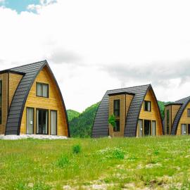 Viesnīca Altus Highland Lodges pilsētā Tepelenë