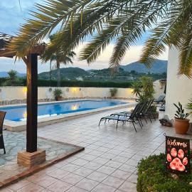 Villa Lobos, hotel in Lliber