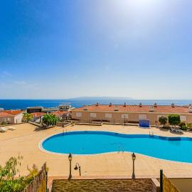 Spacious Ocean View Family Townhouse