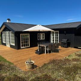 Bright And Charming Summer House Near Løkken