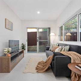 Stylish 2BR Retreat | Walk to Dining & Transport