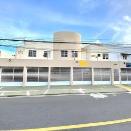 Residencial em Ótima localização próximo a Orla de Atalaia, hotel in Atalaia Velha