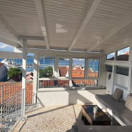 Apartmani Adi Tkon, hotel u gradu Tkon