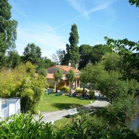Genneton में, होटल Gite villa Diana piscine