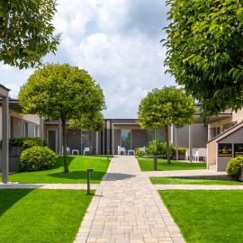 Aurora ApartHotel, hotel in Peschiera del Garda