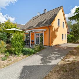 Ferienhaus Aurora mit Kamin und Terrasse, ξενοδοχείο σε Marienfelde
