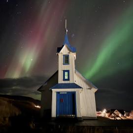 Tiny Church in Stöðvarfjörður, готель у місті Stöðvarfjörður