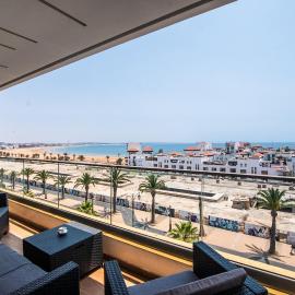 New Luxury Apartment 130sqm with SeaView WiFi Unlimited and Optical Fiber, hotel in Agadir