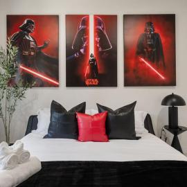 Darth Vaders Lair - 10 mins to Disney - Sleeps 6, hotel v destinaci Anaheim