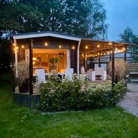 ChaletPool, nabij het Leekstermeer, hotell i Matsloot