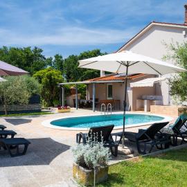 Apartment Bratti