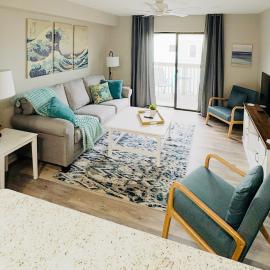 Renovated OC Condo Walk to Beach Pool & Park, hotel i Ocean City