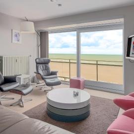 Les Glaieuls 0301, hotel in Sint-Idesbald