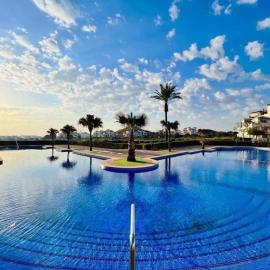 Hacienda Riquelme Golf Resort chez Laila, hotel u gradu Sucina