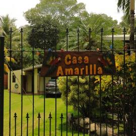 Casa Amarilla, hotel u gradu Esterillos
