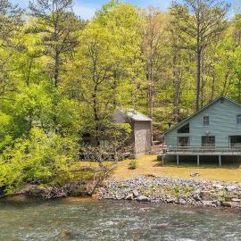 Coosawattee River Resort, hotell i Ellijay