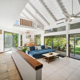 Modern 1BR Kamahana Condo with Tropical Breezes, Pool, Hotel in Princeville