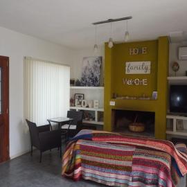 Casa con Jardín, Piscina y Vistas Increíbles en Potrero de los Funes