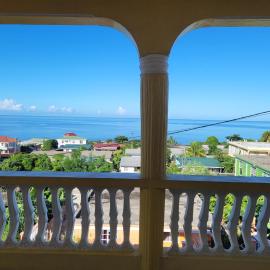 Pacific View Apartment, khách sạn ở Roseau