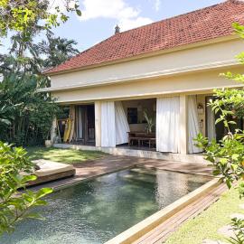 Tropical Escape 2min Walk to Beach and Private Pool
