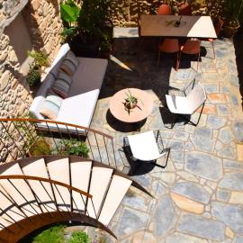 Mozaik House