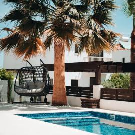 Villa Lela, hotel in Paralimni