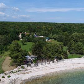 ECO Beach Houses - Pet friendly, hotel in Peroj