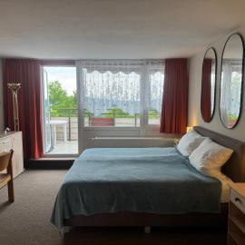 Hainz Panorama Deluxe Fernblick mit Sauna und Pool, hotel in Sankt Englmar