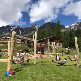 Rifugio Lo Scoiattolo, hotel em Peio