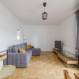 Katowicka Comfort Apartment by BookingHost