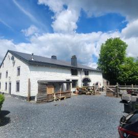 La Ferme Aux Bois, hotel sa Houffalize