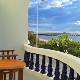 Sunrise Guesthouse, hotel u gradu 'Prachuap Khiri Khan'