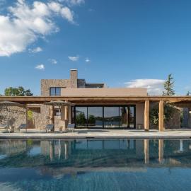 Beachfront Villa Oneiro with Sea Views