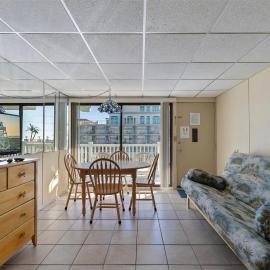 404 E Denver Ave, Unit 216