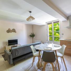 Le Lavandin - 3 to 4 beds - Hypercentre - Wifi, hotel ad Apt