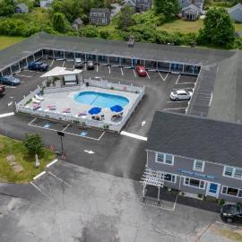 Jonathan Edwards Motel, hotel a Dennis Port