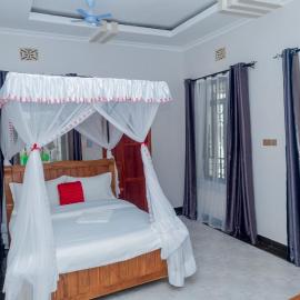 African Jacana Inn and Camps, ξενοδοχείο στο Mto wa Mbu