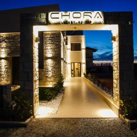 Chora Luxury Suites, hotel in Paralia Dionysiou